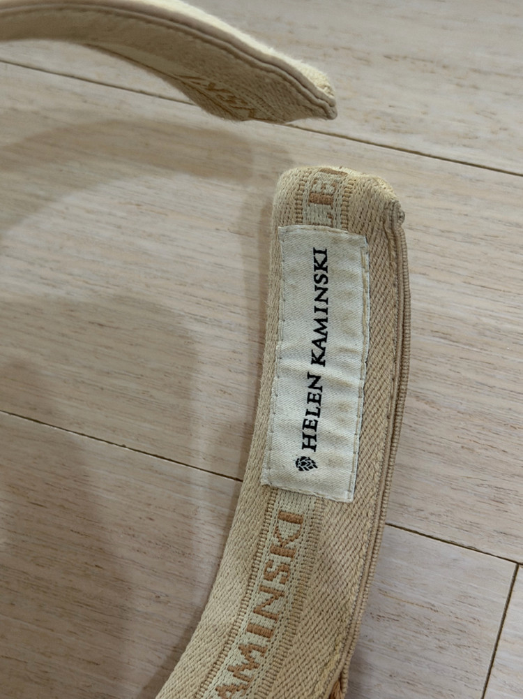 헬렌카민스키 마리나 베이지 팔아요! 이미지