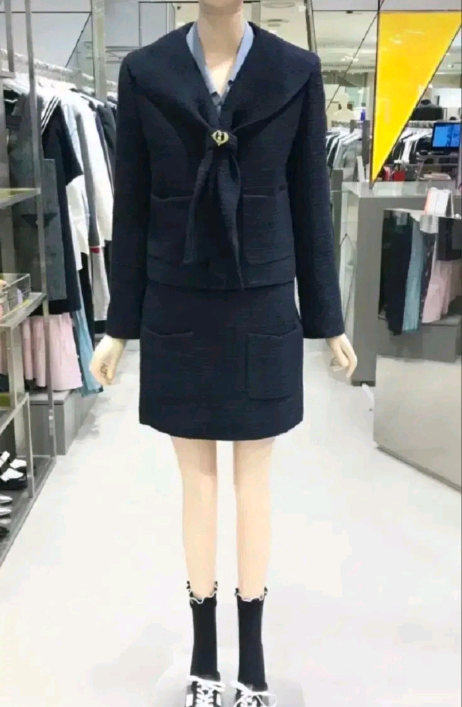 럭키슈에뜨 세일러 카라탈착 트위드 자켓 이미지