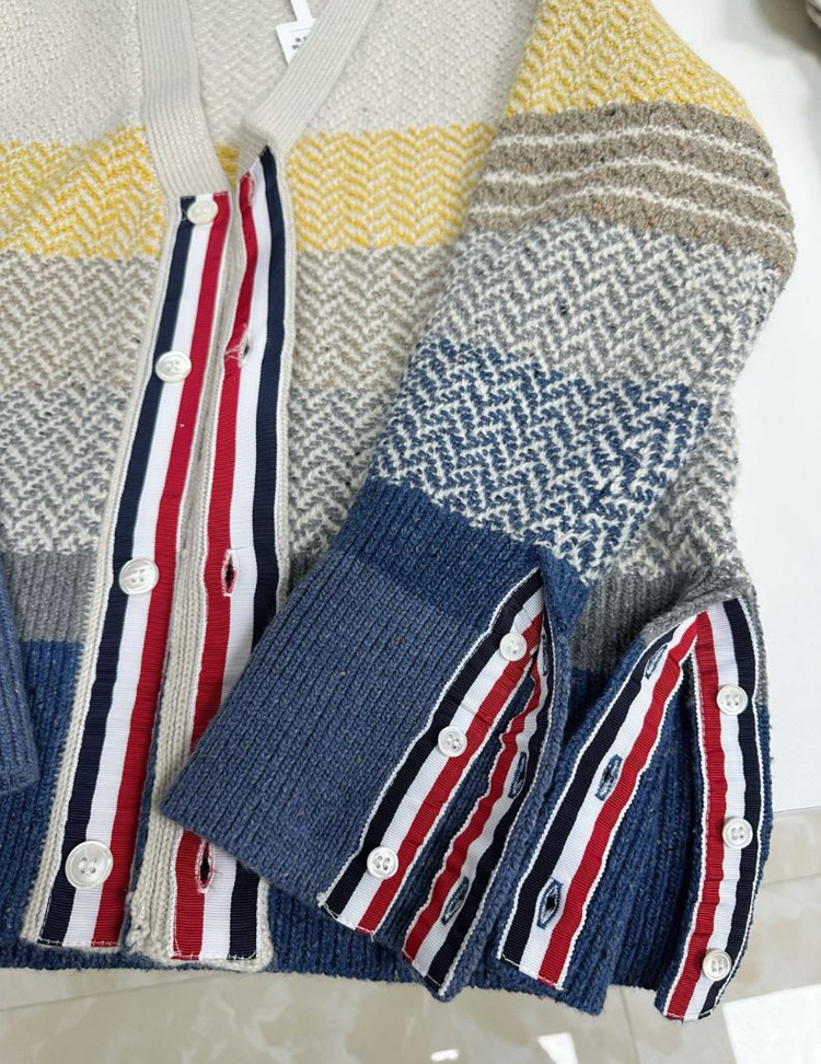 톰브라운 멀티 스트라이프 헤링본 가디건 이미지