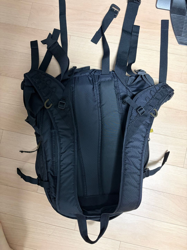 나이키 ACG 카스트 백팩 블랙 피트모스 이미지