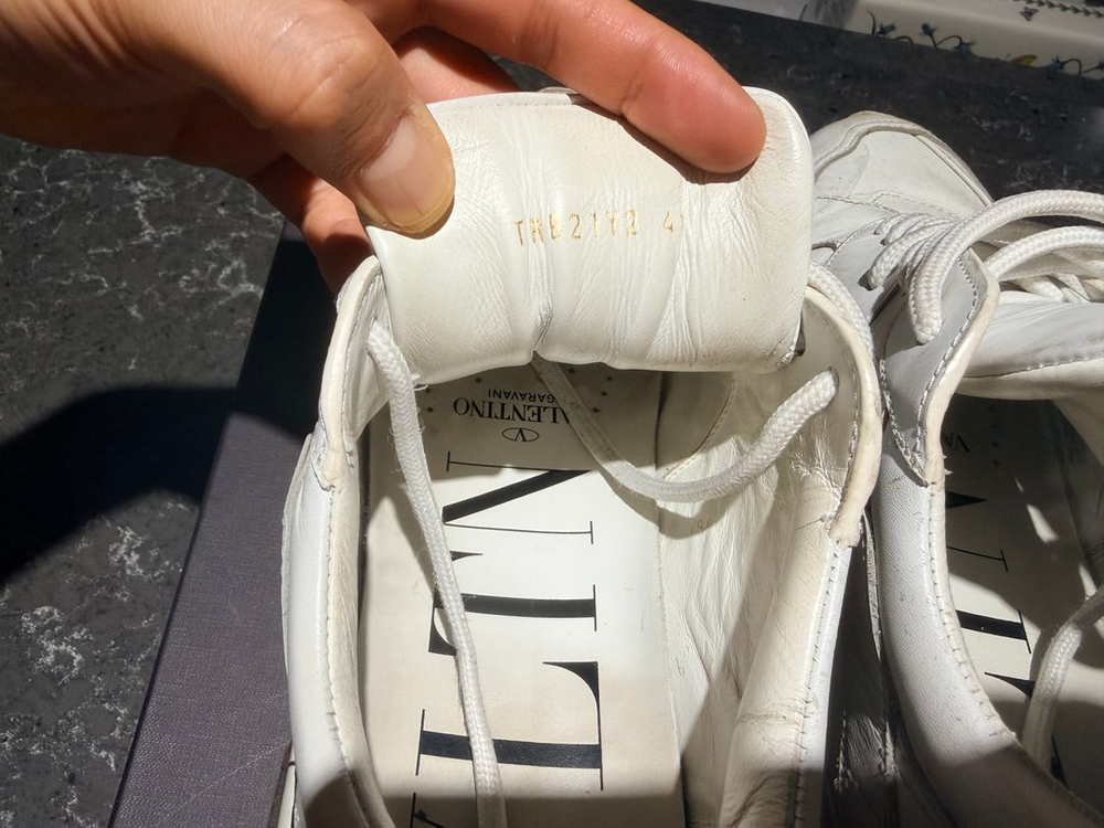 발렌티노 바운스 로고 화이트 스니커즈 사이즈 41 밑창보강O 이미지