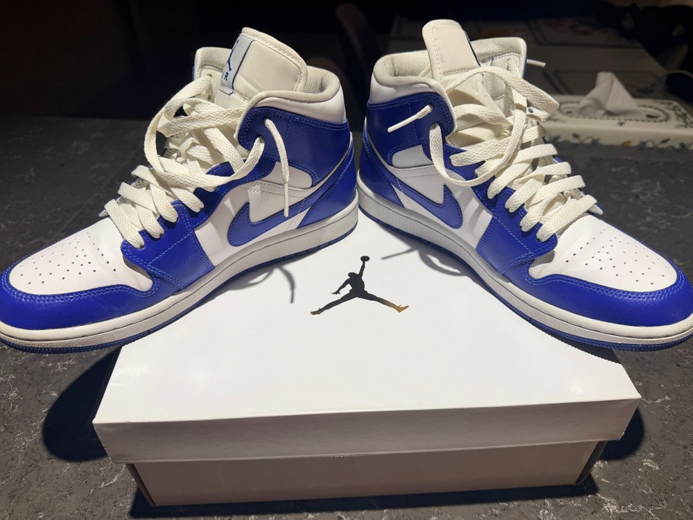 나이키 에어조던 미드1 하이퍼로얄 화이트 270사이즈 이미지