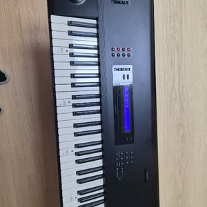 코르그 M1 이미지