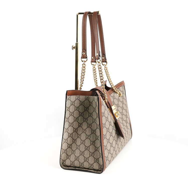 [중고명품다올] 구찌 GG 수프림 패드락 미디움 체인 숄더백 479197 이미지