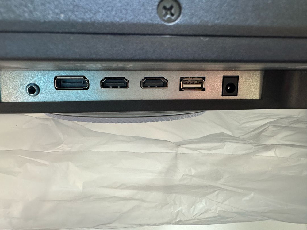 제이씨현 27인치 144 게이밍 모니터 이미지