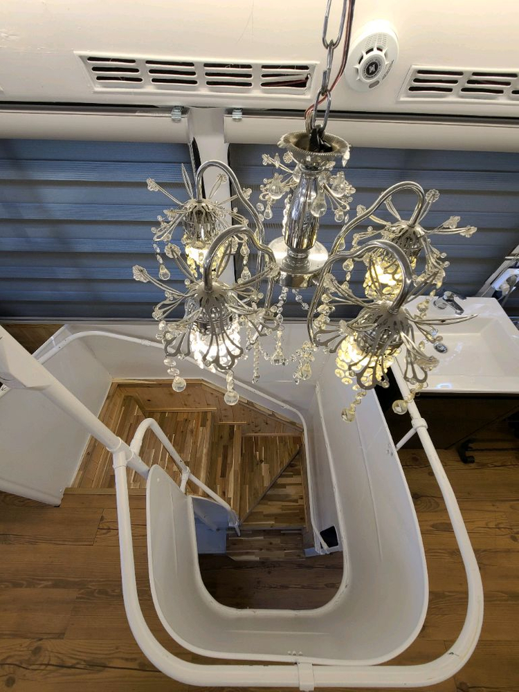 캠핑장 수익형 2층버스 , 풀옵션 리모델링,즉시운영가능,이동식주택,방갈로.농막 이미지