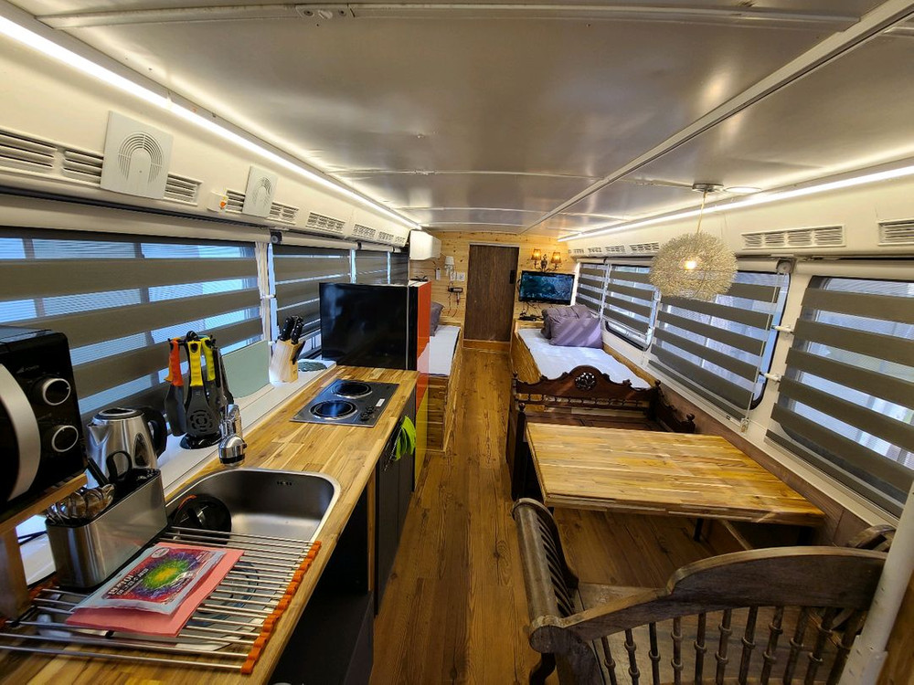 캠핑장 수익형 2층버스 , 풀옵션 리모델링,즉시운영가능,이동식주택,방갈로.농막 이미지