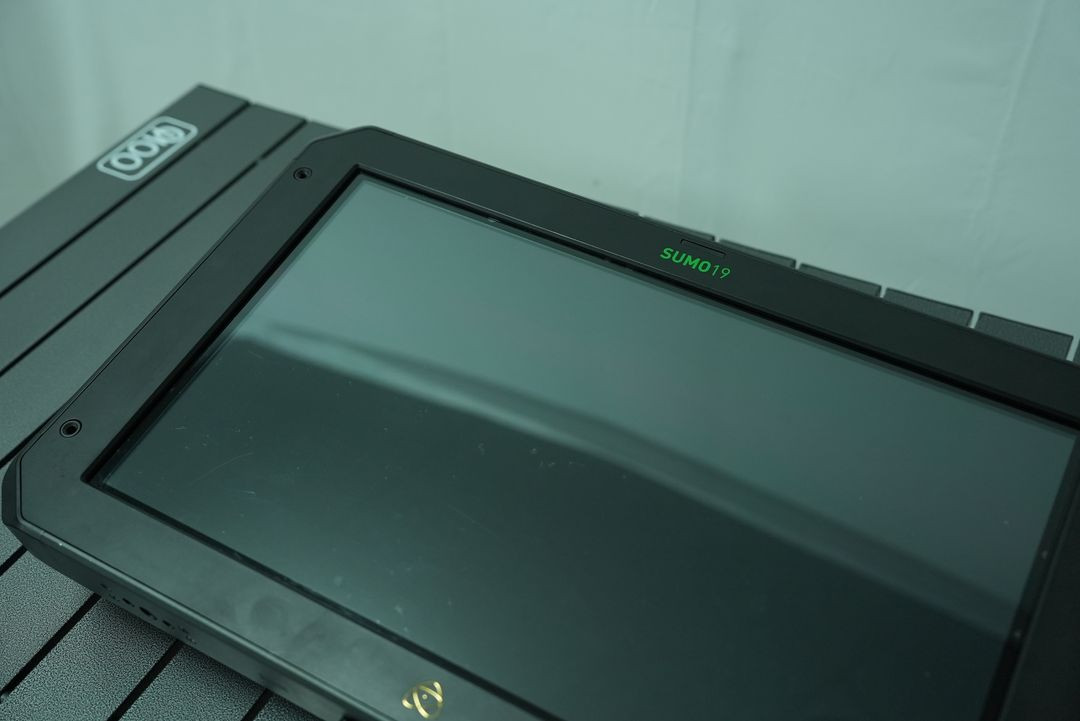 Atomos Sumo 19 / 아토모스 수모 19 모니터 이미지