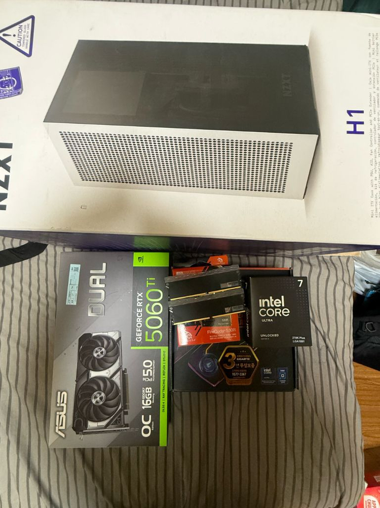 NZXT H1 V2 미니 PC 270k/z890/48gb/1tb/5060ti 이미지