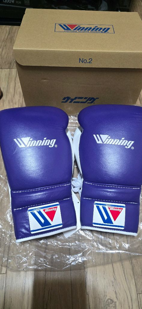 위닝글러브 16온스 레이스 커스텀 스페셜 로고 이미지