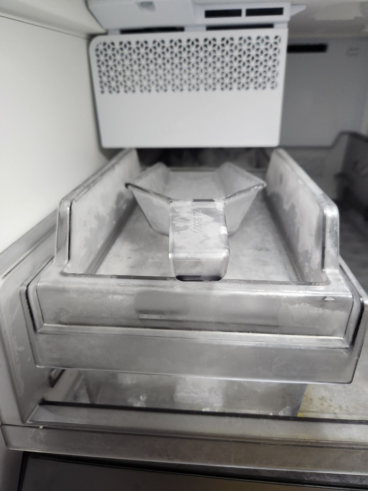 삼성 비스포크 4도어 푸드 쇼케이스 냉장고 848L 이미지