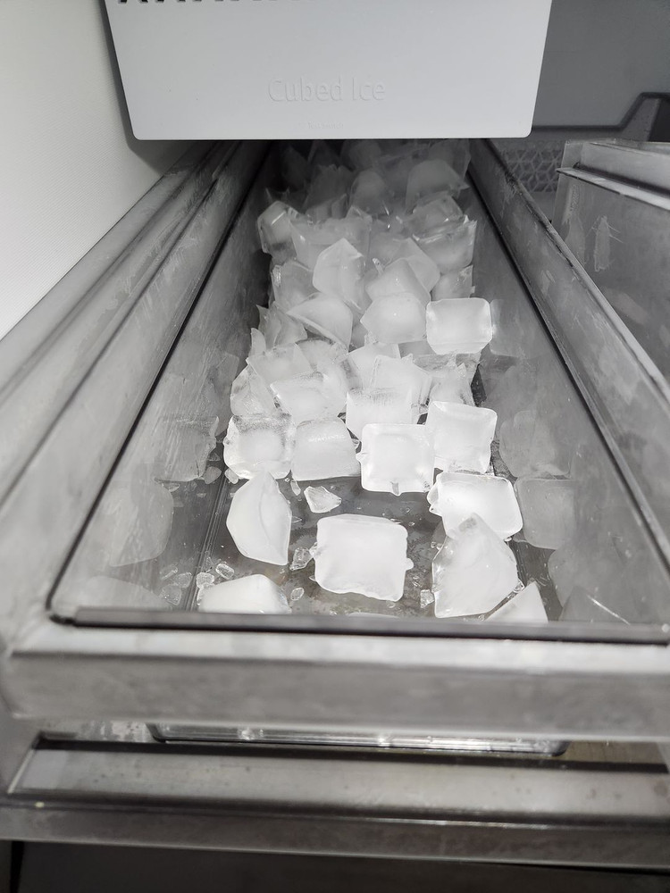 삼성 비스포크 4도어 푸드 쇼케이스 냉장고 848L 이미지