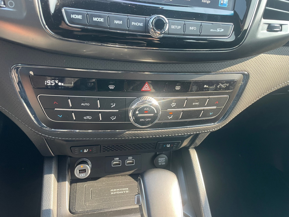 더 뉴 렉스턴 스포츠 칸 디젤 2.2 4WD 노블레스 중고차 22년01월 7058km 짧은키로수 하드탑 풍부한옵션 이미지