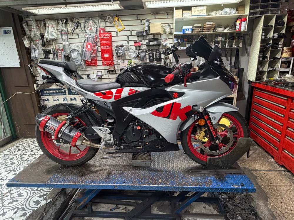 스즈키gsxr125 21년식 이미지