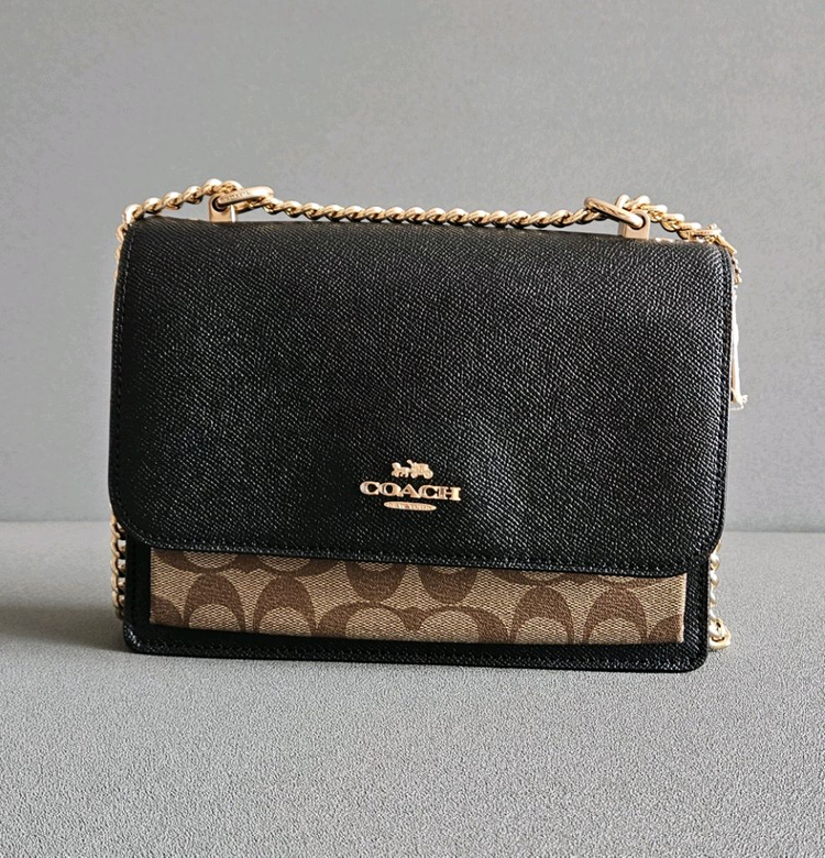 코치 체인크로스백 클레어 크로스바디 이미지