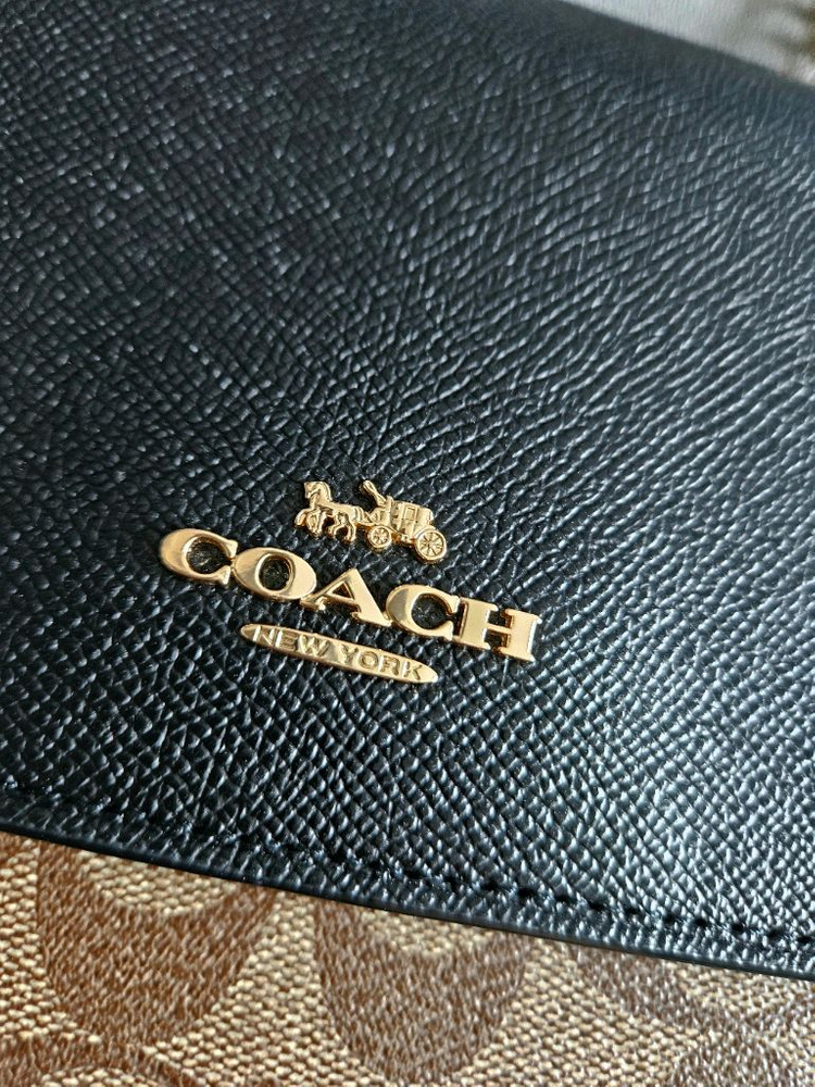 코치 체인크로스백 클레어 크로스바디 이미지