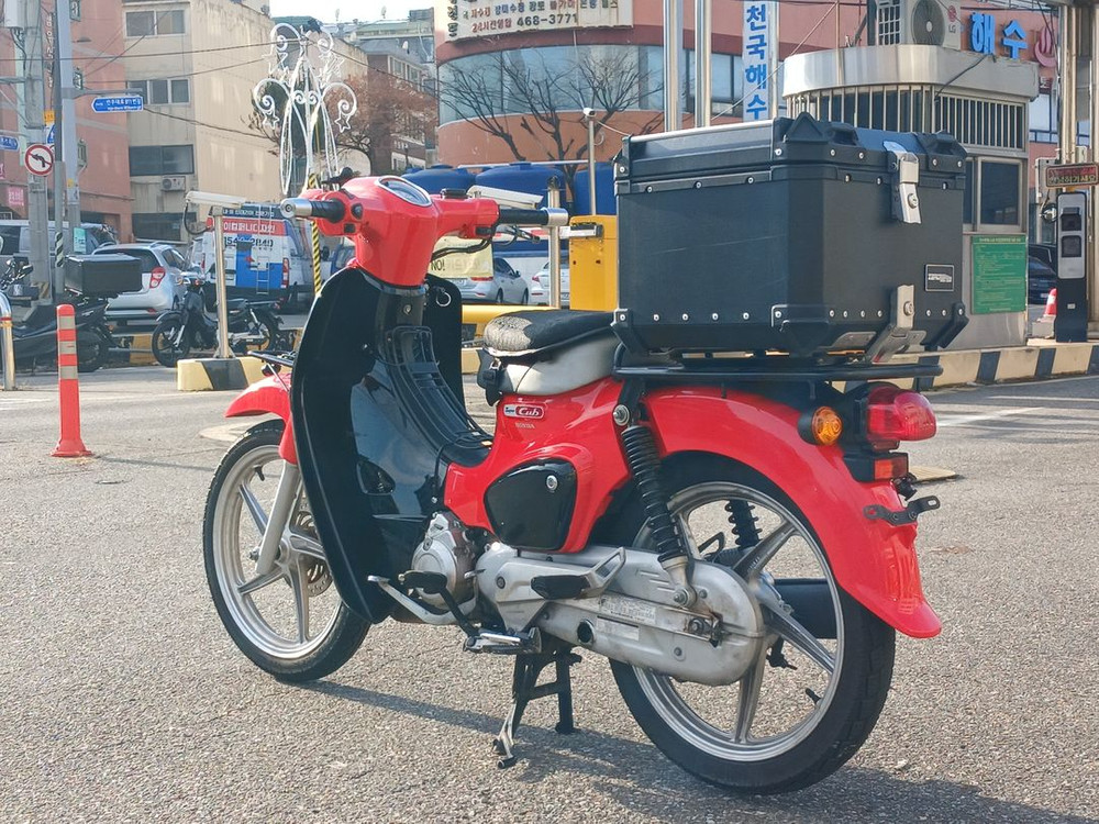 21년식/슈퍼커브110cc/3만/배달세팅 깔끔한차량 판매합니다 이미지