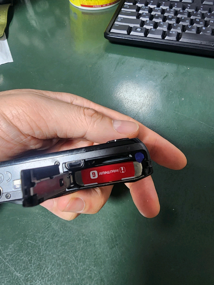 소니 사이버샷 이미지