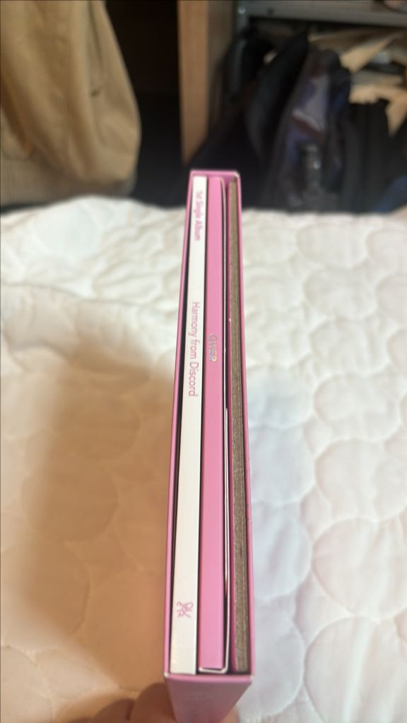 qwer 첫 싱글 이미지