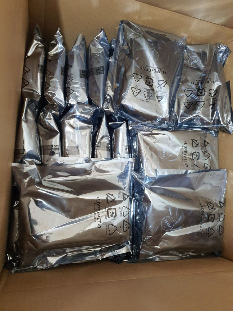 RTX 4060 그래픽카드 68개팝니다. 이미지