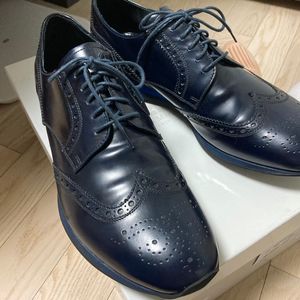 프라다 PRADA 다크네이비 레더 윙팁 더비슈즈 270사이즈 이미지