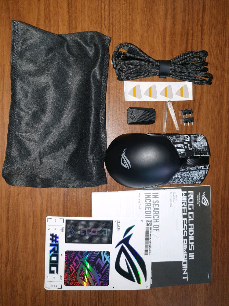 ASUS ROG 글라디우스 3 무선 에임포인트 마우스 팝니다 이미지