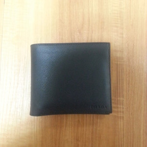 프라다 사피아노 반지갑 이미지