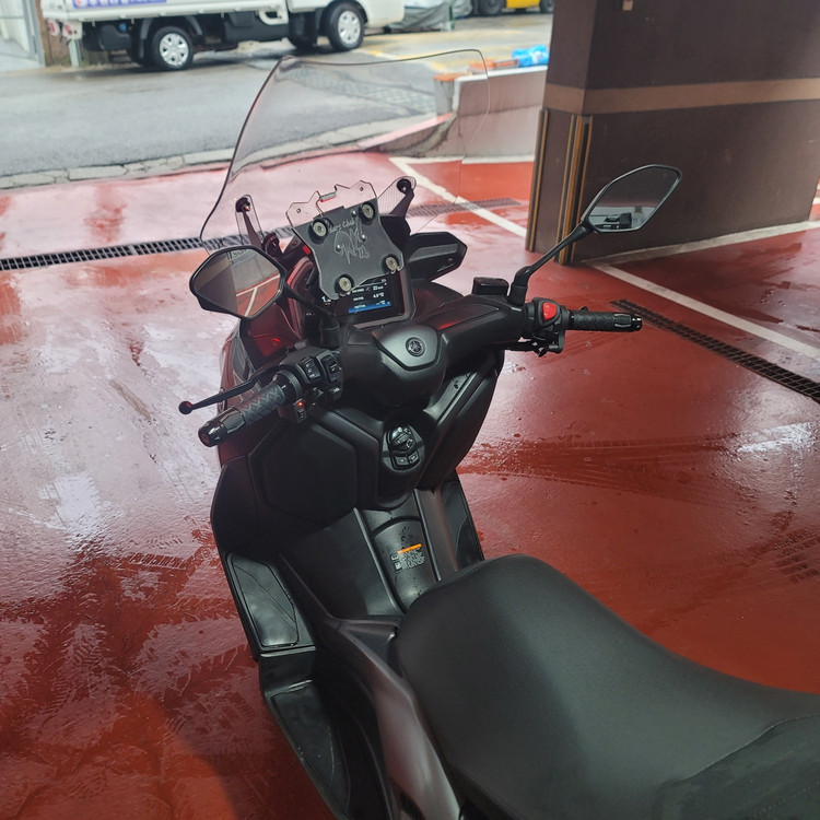 9_25년식 xmax300 배달셋팅 깔끔한차량 판매합니다 이미지