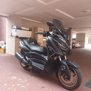 12_22년식 xmax300 깔끔한차량 판매합니다 이미지