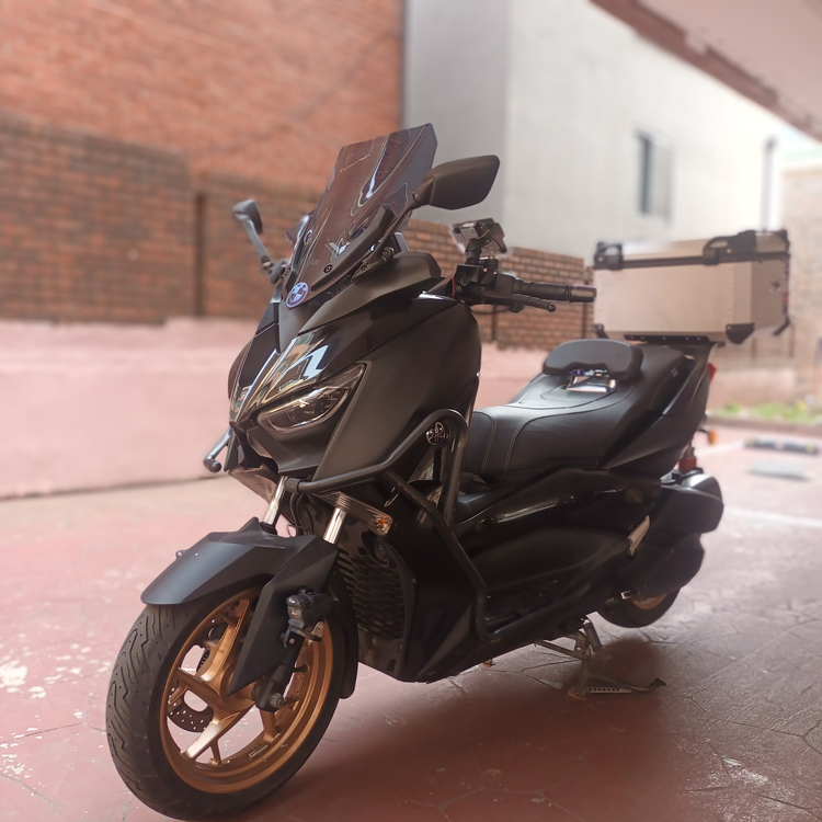 12_22년식 xmax300 깔끔한차량 판매합니다 이미지