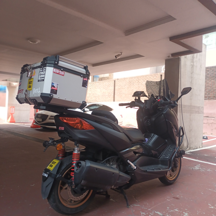 12_22년식 xmax300 깔끔한차량 판매합니다 이미지