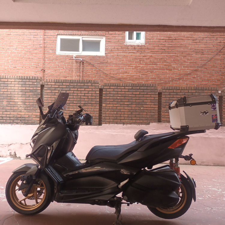 12_22년식 xmax300 깔끔한차량 판매합니다 이미지