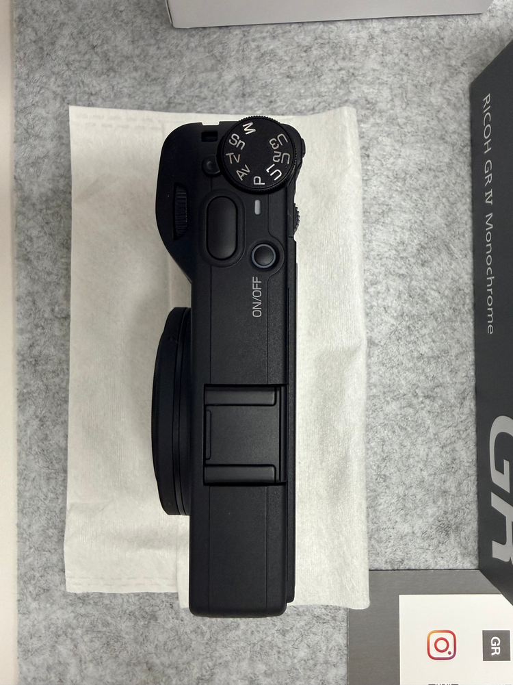 리코 GR4 모노크롬 신동급 제품 판매 이미지