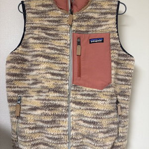 파타고니아 우먼 클래식 레트로 플리스 베스트 팝니다 이미지