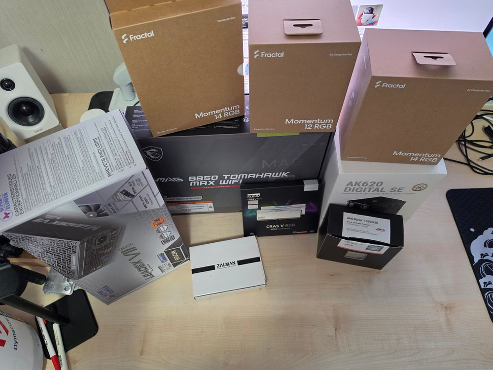 9800x3d 64기가램 ssd 2테라*2 850w플래파워 반본체(04-21/23 내용추가) 이미지