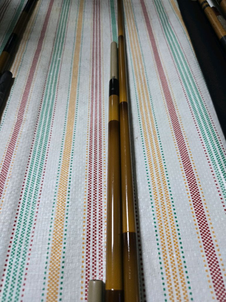 시마노 중층내림낚시 받침대 이미지