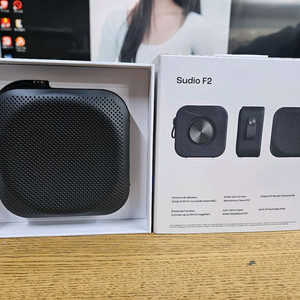 덴마크 sudio f2 휴대용 블루투스 스피커 팝니다 이미지