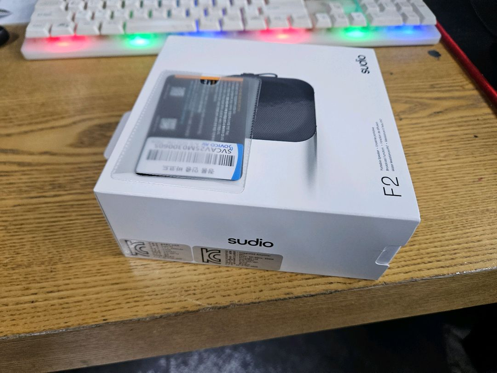 덴마크 sudio f2 휴대용 블루투스 스피커 팝니다 이미지