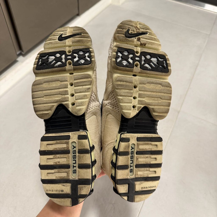 나이키 스투시 에어 줌 스피리돈 케이지 2 파슬 이미지