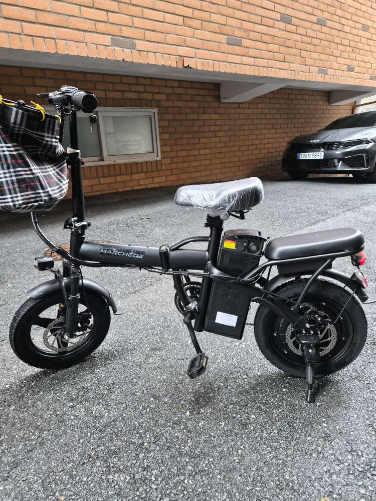 접이식 전기자전거 이미지