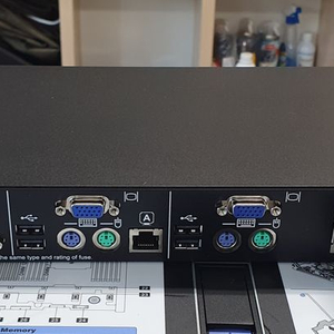 IBM KVM Switch 이미지