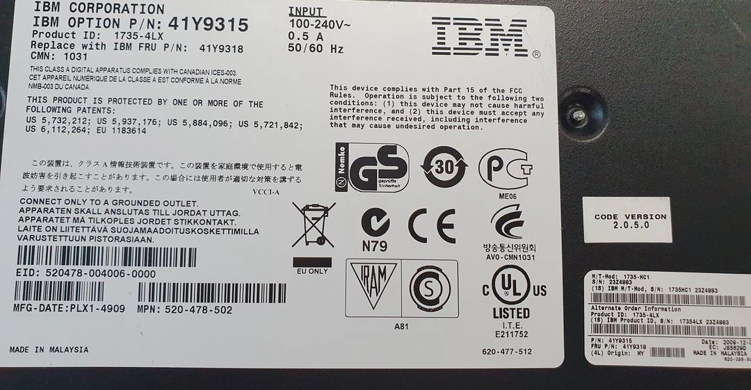 IBM KVM Switch 이미지