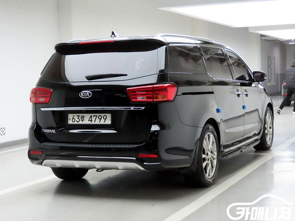 [기아]더 뉴 카니발 디젤 9인승 노블레스 스페셜 #불경기세일 이미지