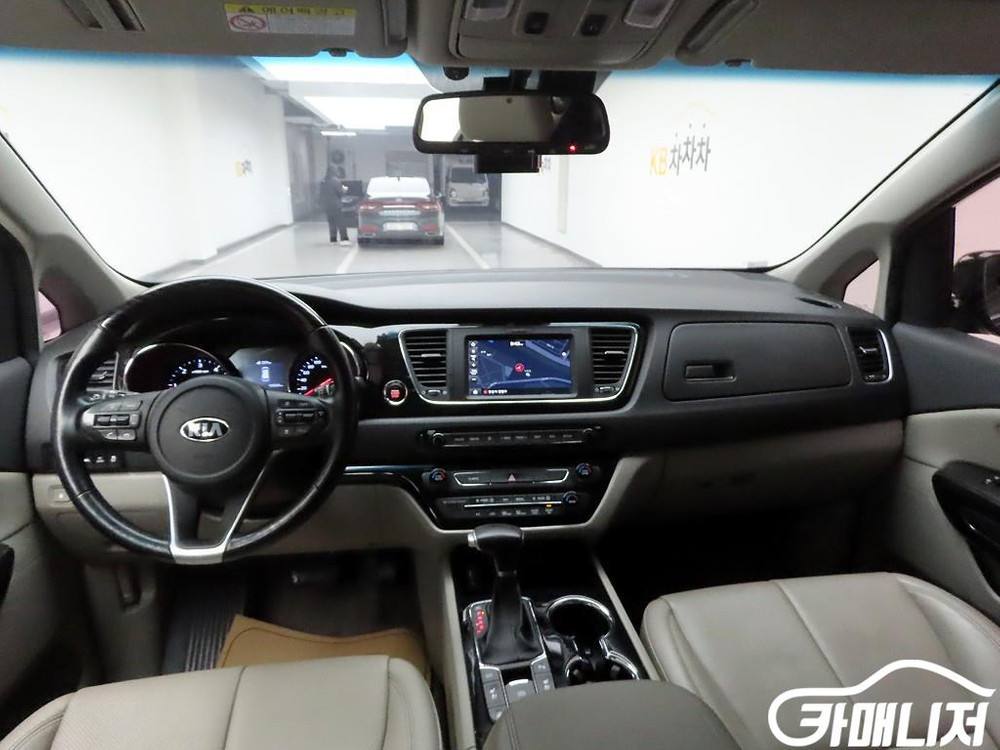 [기아]더 뉴 카니발 디젤 9인승 노블레스 스페셜 #불경기세일 이미지