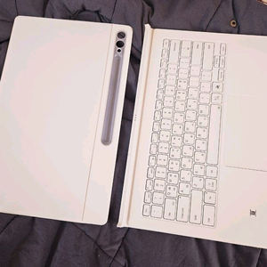 갤럭시탭 s10 울트라 키보드 케이스 화이트 ai키보드 EF-DX925 S9울트라 키보드 이미지