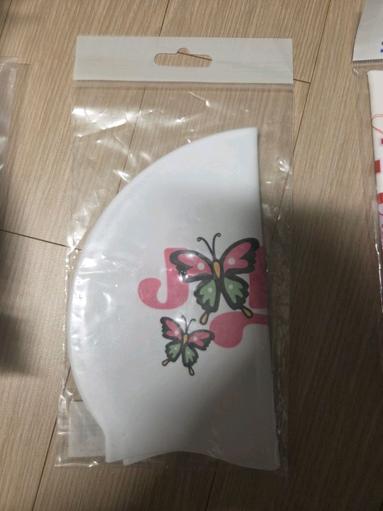 졸린 수모 라운더 샤크 푸푸 글로리아 이미지