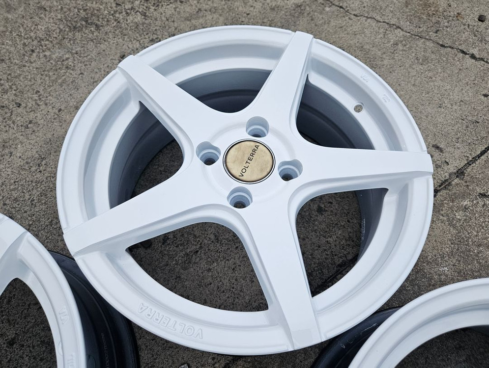 레이,모닝 PCD100 4홀 15인치 휠 판매 이미지