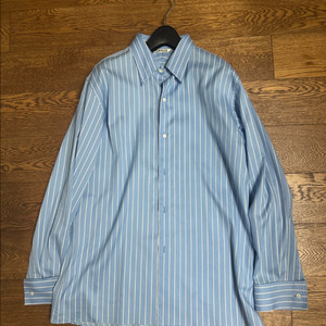 여성 오라리 셔츠 이미지