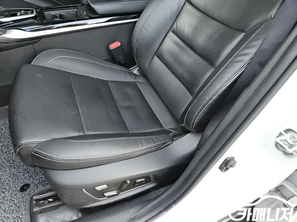 [르노코리아(삼성)]더뉴QM6 2.0 LPe RE 시그니처 2WD (0톤) #앱특가 이미지