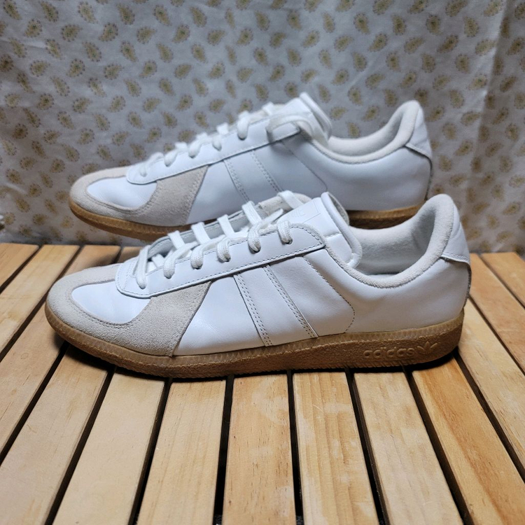 아디다스 독일군 스니커즈 275 이미지